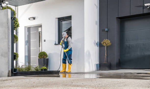 Best Animal Enclosure Cleaning  in Oakdale, CA